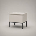 Comodino rettangolare con cassetto a particelle bianco e acciaio nero, 40 × 35 × 55 cm