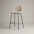 Sgabello imbottito beige con schienale curvo e acciaio nero pieticamente, 45 × 50 × 101 cm